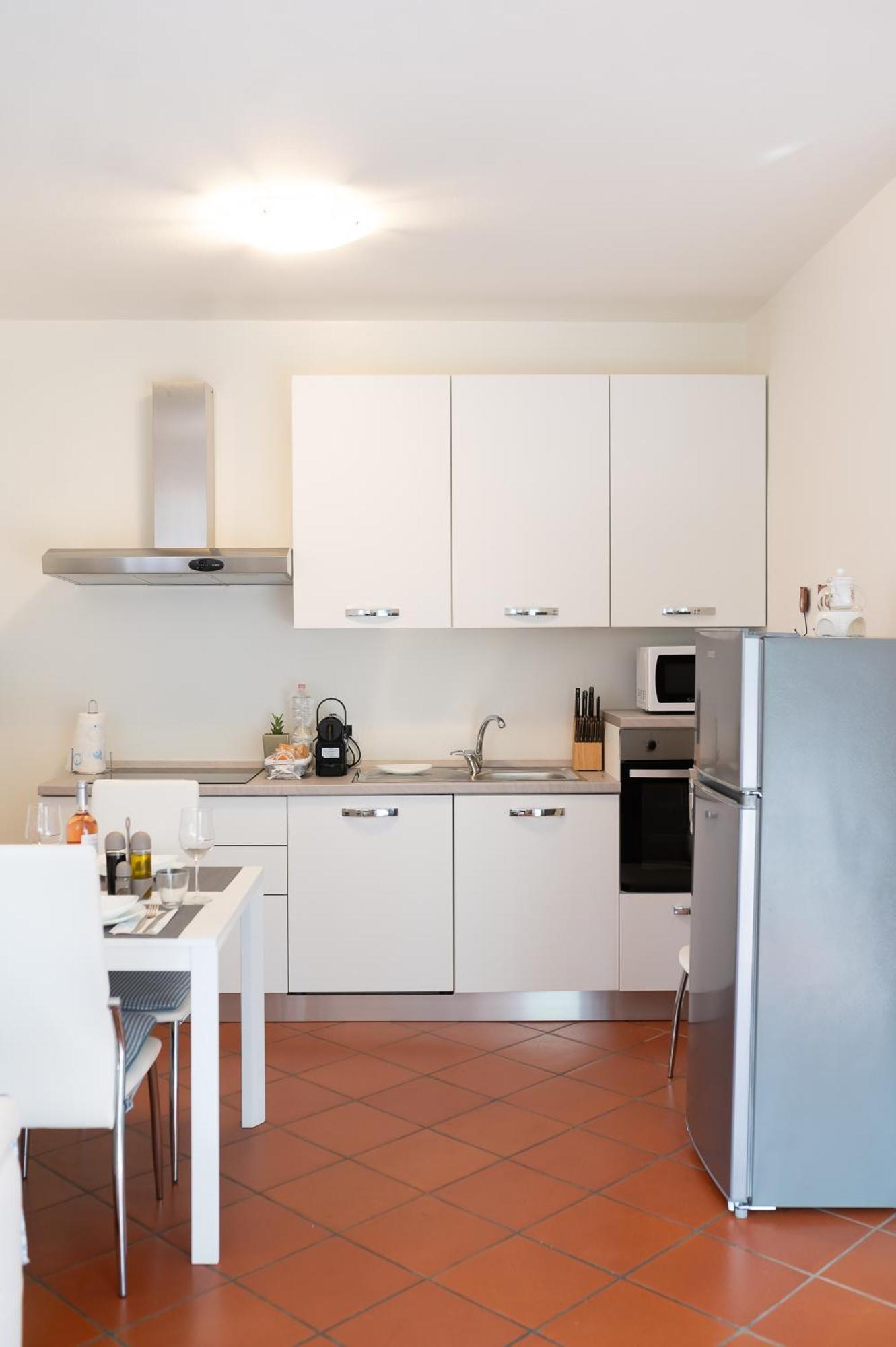 Canevon Suite Apartment Бардоліно Екстер'єр фото